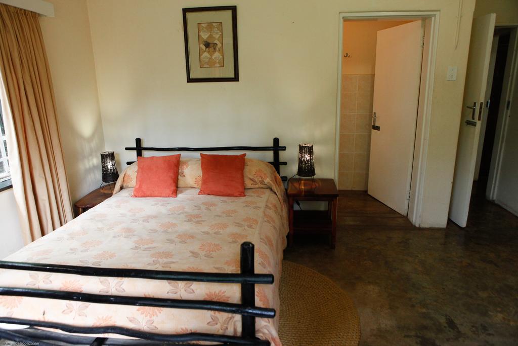 Down Gran'S Self-Catering Cottage Lobamba Exterior photo