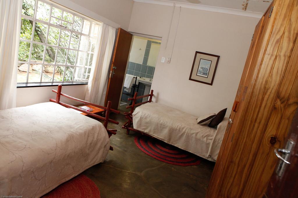 Down Gran'S Self-Catering Cottage Lobamba Exterior photo